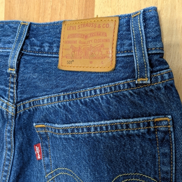 Levi's 501 Jean - Picture 3 of 6